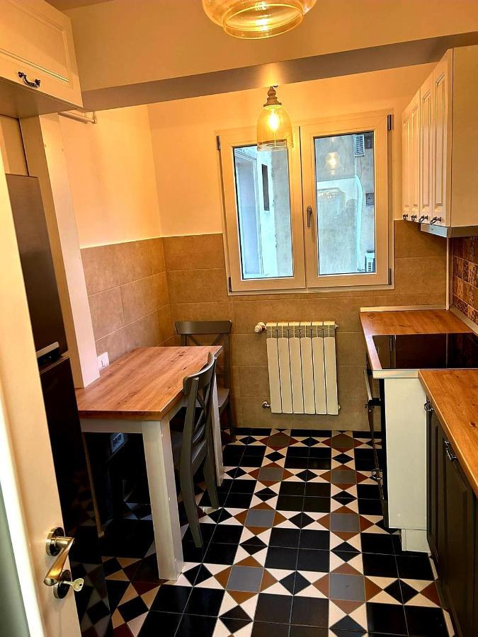 Alex Apartament Central Bukares Bagian luar foto