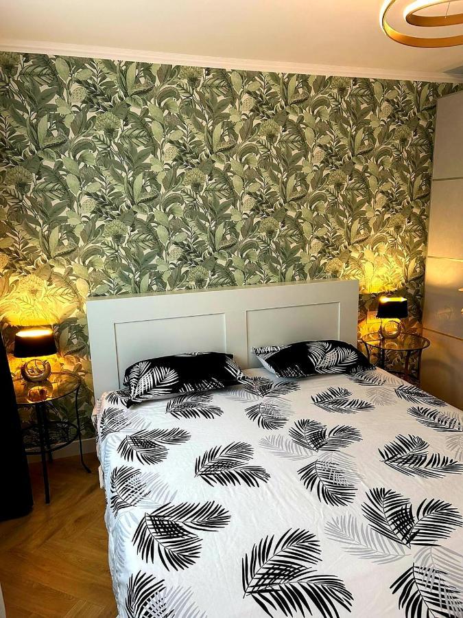 Alex Apartament Central Bukares Bagian luar foto