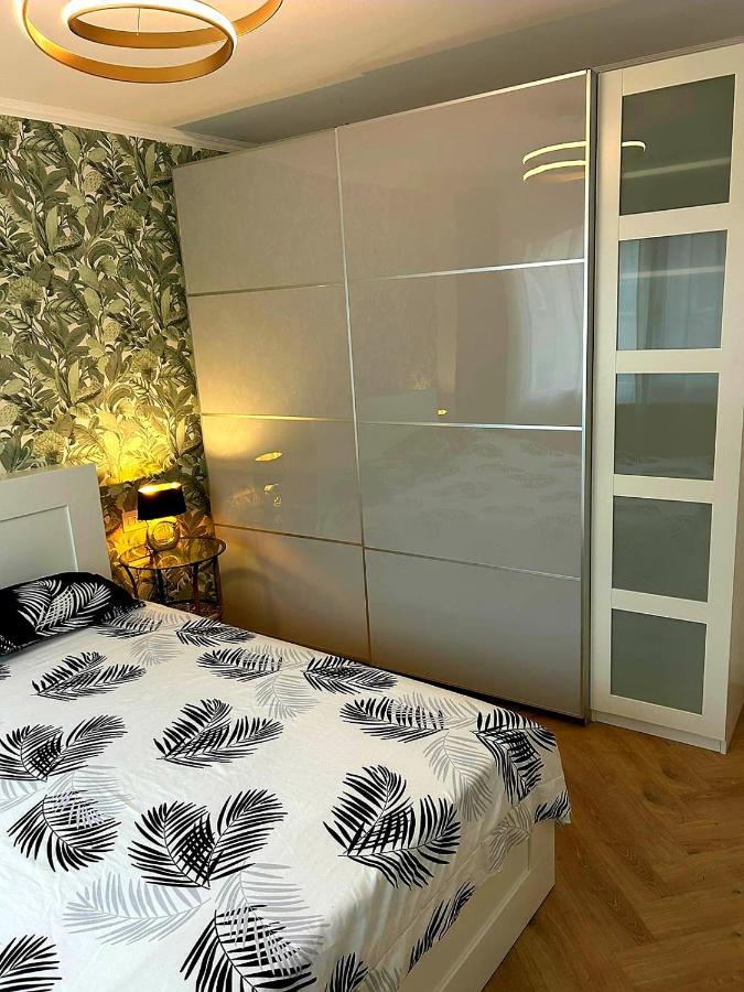 Alex Apartament Central Bukares Bagian luar foto