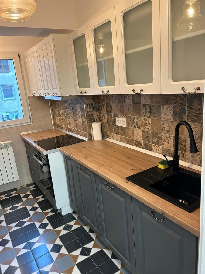 Alex Apartament Central Bukares Bagian luar foto